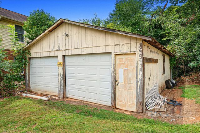 1705 E Calhoun Street, Anderson, SC 29621
