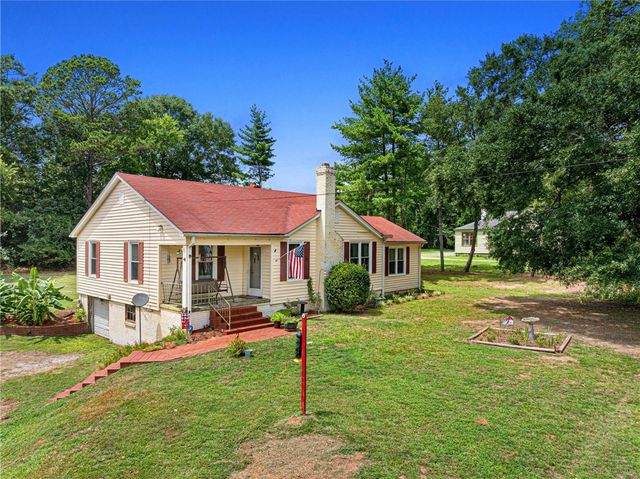 1705 E Calhoun Street, Anderson, SC 29621