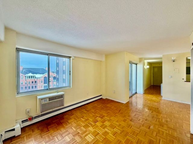 1025 Hancock St 6J, Quincy, MA 02169