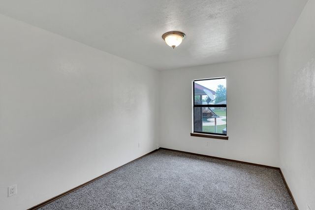 132 Prairie View Lane, Red Oak, TX 75154