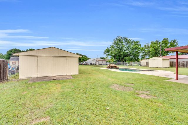 132 Prairie View Lane, Red Oak, TX 75154