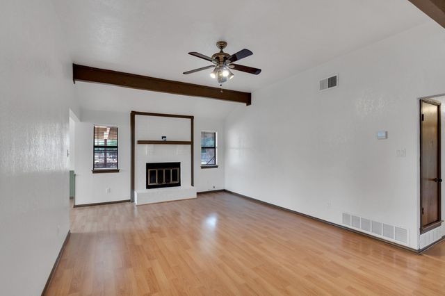 132 Prairie View Lane, Red Oak, TX 75154