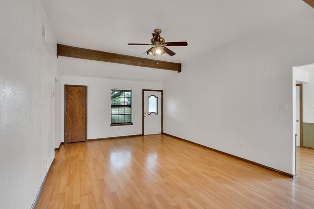 132 Prairie View Lane, Red Oak, TX 75154