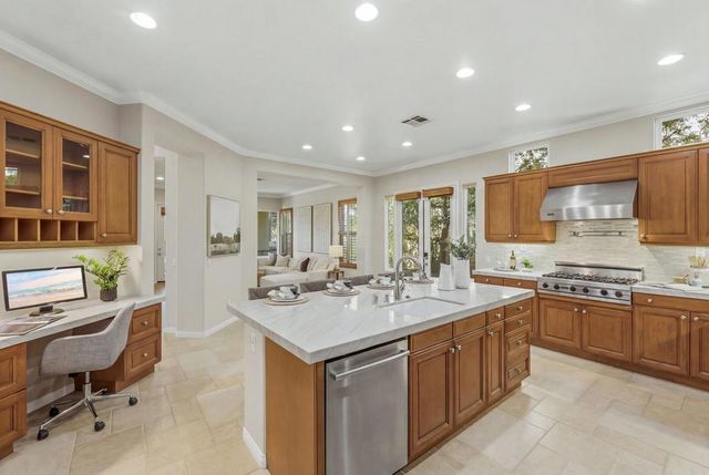 5257 Derby Hill Point, San Diego, CA 92130