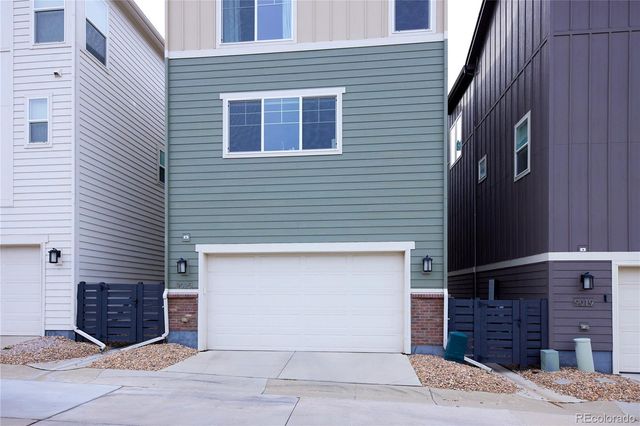 9025 Southurst Street, Highlands Ranch, CO 80129