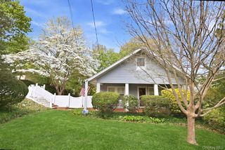 16 Glen Lane, Glenwood Landing, NY 11547