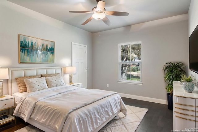 112 Elk Run, La Vernia, TX 78121