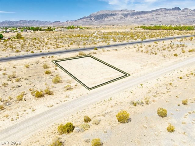 6070 Esmeralda Street, Pahrump, NV 89060