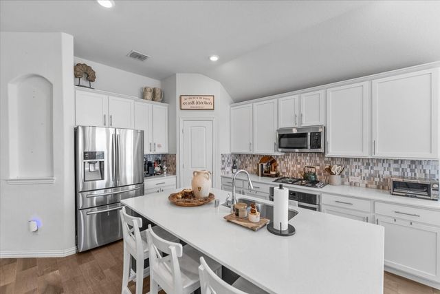 1401 Lake Falls Terrace, Lewisville, TX 75010