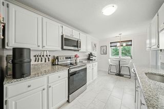 12 Ledgewood Way 26, Peabody, MA 01960