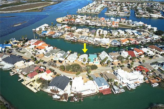 13738 Primavera Dr, Corpus Christi, TX 78418