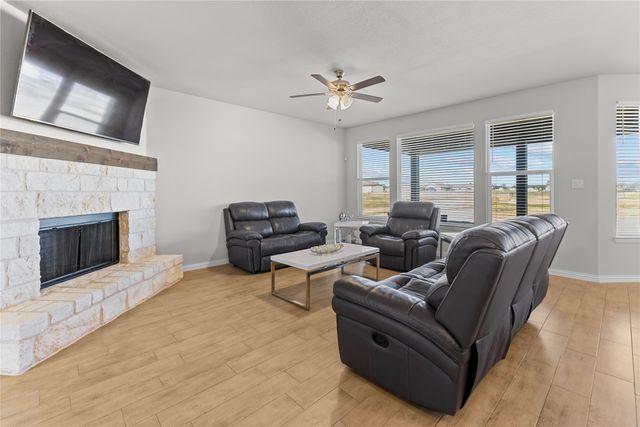 185 Chester Road, Springtown, TX 76082