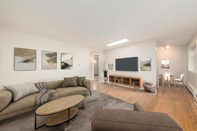 4258 N Greenview Avenue 3E, Chicago, IL 60613