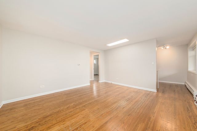 4258 N Greenview Avenue 3E, Chicago, IL 60613
