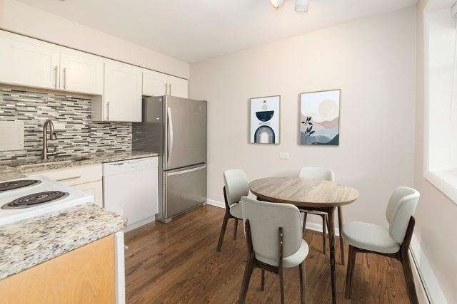 4258 N Greenview Avenue 3E, Chicago, IL 60613