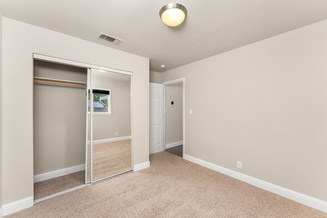 2551 Lillian Ln, Carmichael, CA 95608
