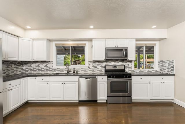 2551 Lillian Ln, Carmichael, CA 95608