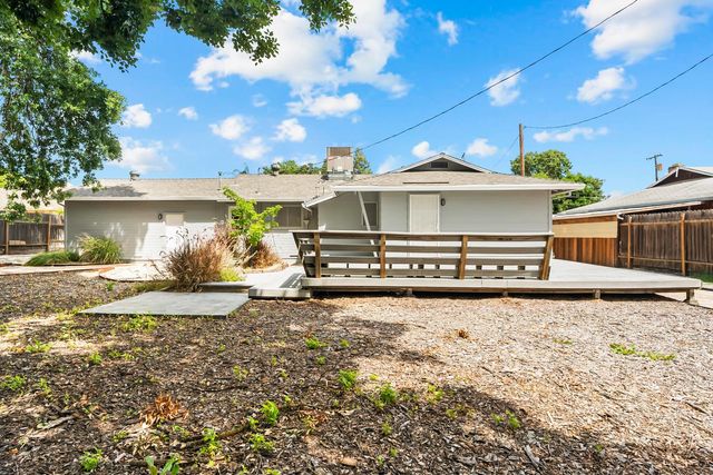 2551 Lillian Ln, Carmichael, CA 95608