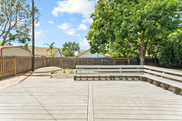 2551 Lillian Ln, Carmichael, CA 95608