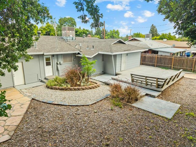 2551 Lillian Ln, Carmichael, CA 95608