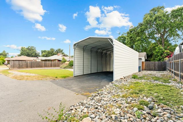 2551 Lillian Ln, Carmichael, CA 95608