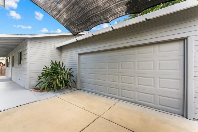 2551 Lillian Ln, Carmichael, CA 95608