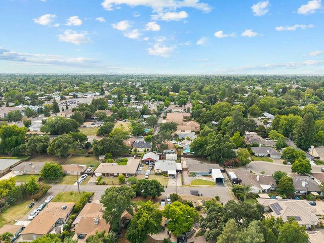 2551 Lillian Ln, Carmichael, CA 95608
