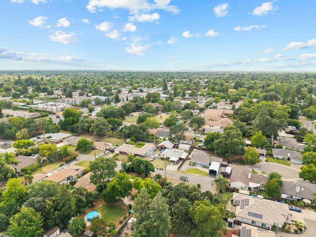 2551 Lillian Ln, Carmichael, CA 95608