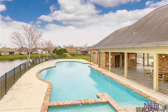 14628 Lake Town Dr, Baton Rouge, LA 70810