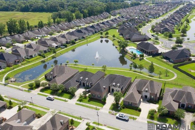 14628 Lake Town Dr, Baton Rouge, LA 70810