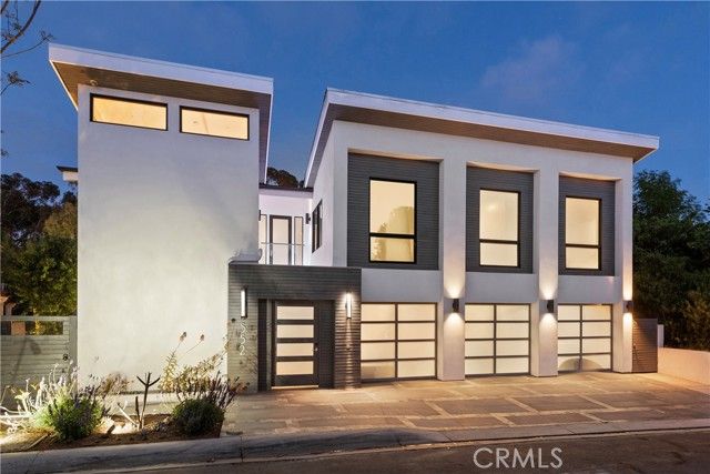 552 Seaward Rd, Corona Del Mar (newport Beach), CA 92625