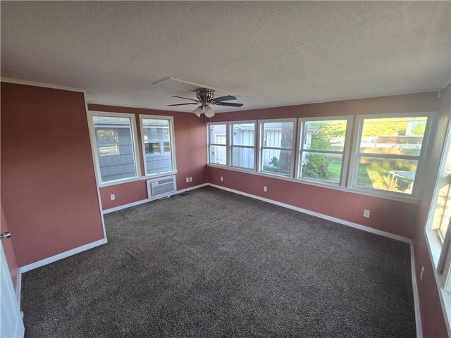 1402 S Dodgion Avenue, Independence, MO 64055
