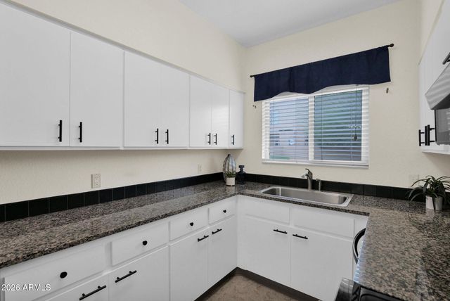 1935 W MORTEN Avenue 23, Phoenix, AZ 85021