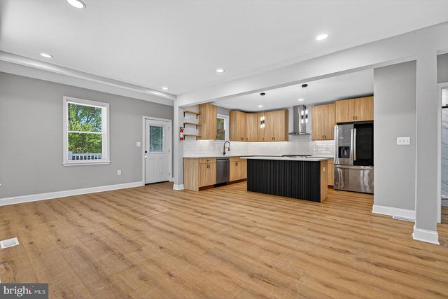 3045 FLEETWOOD AVE, Baltimore, MD 21214