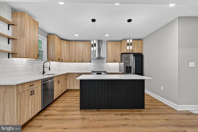 3045 FLEETWOOD AVE, Baltimore, MD 21214