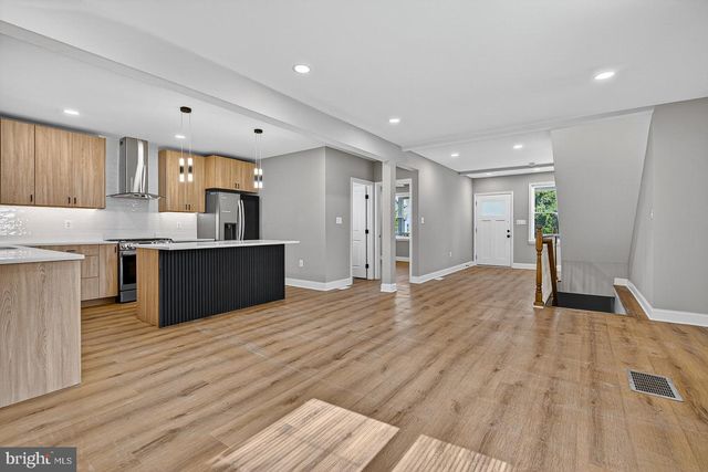 3045 FLEETWOOD AVE, Baltimore, MD 21214