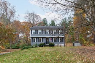 6 Lund Drive, Hudson, NH 03051