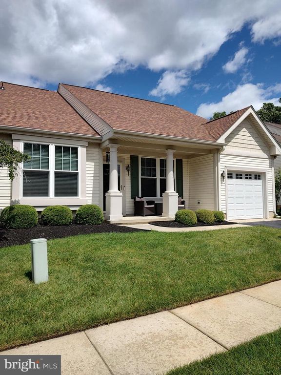 3 IMPATIENS COURT, Marlton, NJ 08053