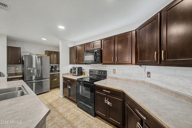 15740 W SHAW BUTTE Drive, Surprise, AZ 85379