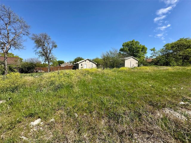 900 W Avenue F, Midlothian, TX 76065