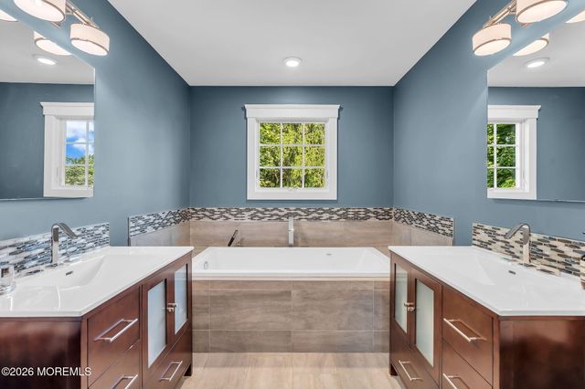 82 Conover Lane, Red Bank, NJ 07701