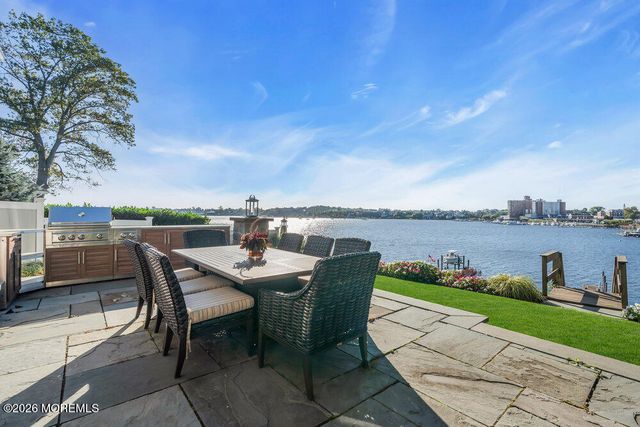 82 Conover Lane, Red Bank, NJ 07701