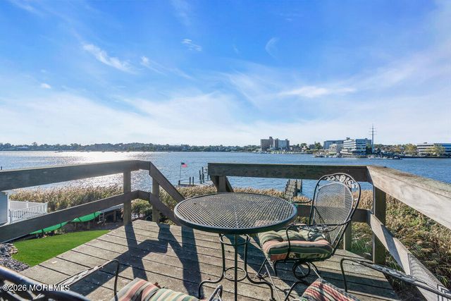 82 Conover Lane, Red Bank, NJ 07701