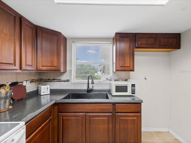1023 VIKING DRIVE, Holiday, FL 34691
