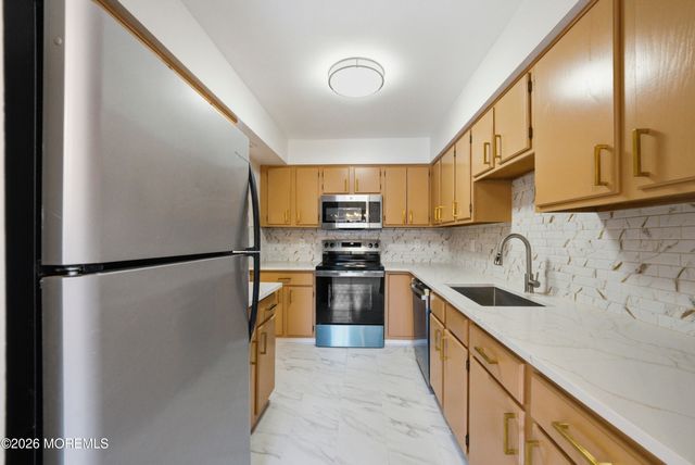 12 Jacob Court, Ewing, NJ 08628