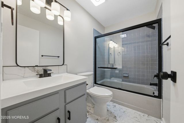 12 Jacob Court, Ewing, NJ 08628