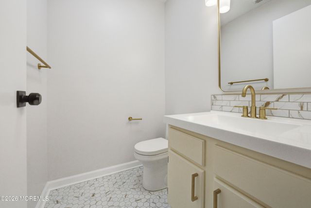 12 Jacob Court, Ewing, NJ 08628