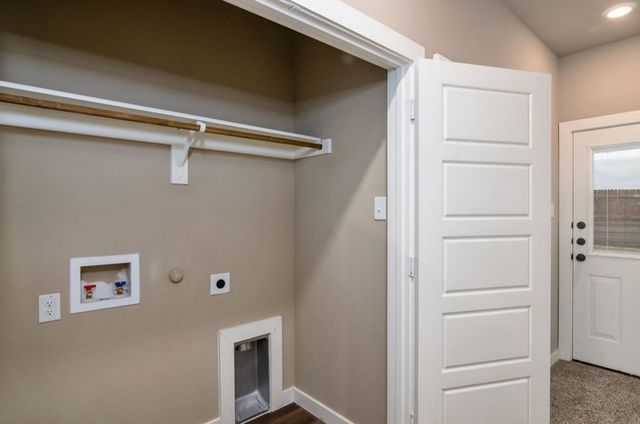 632-636 Harvest Moon Drive, Venus, TX 76084