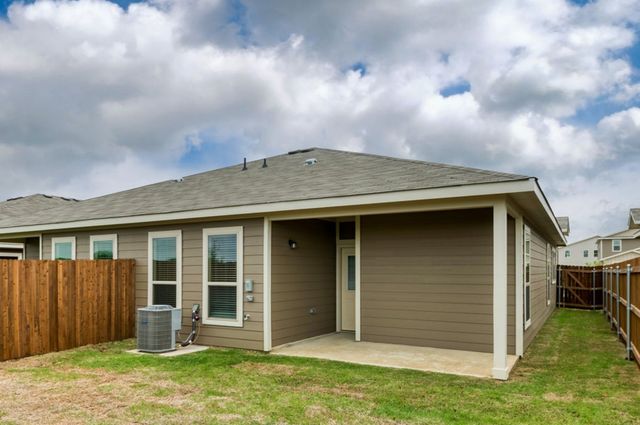 632-636 Harvest Moon Drive, Venus, TX 76084