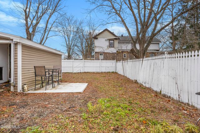 79 Starr Avenue, Schenectady, NY 12304